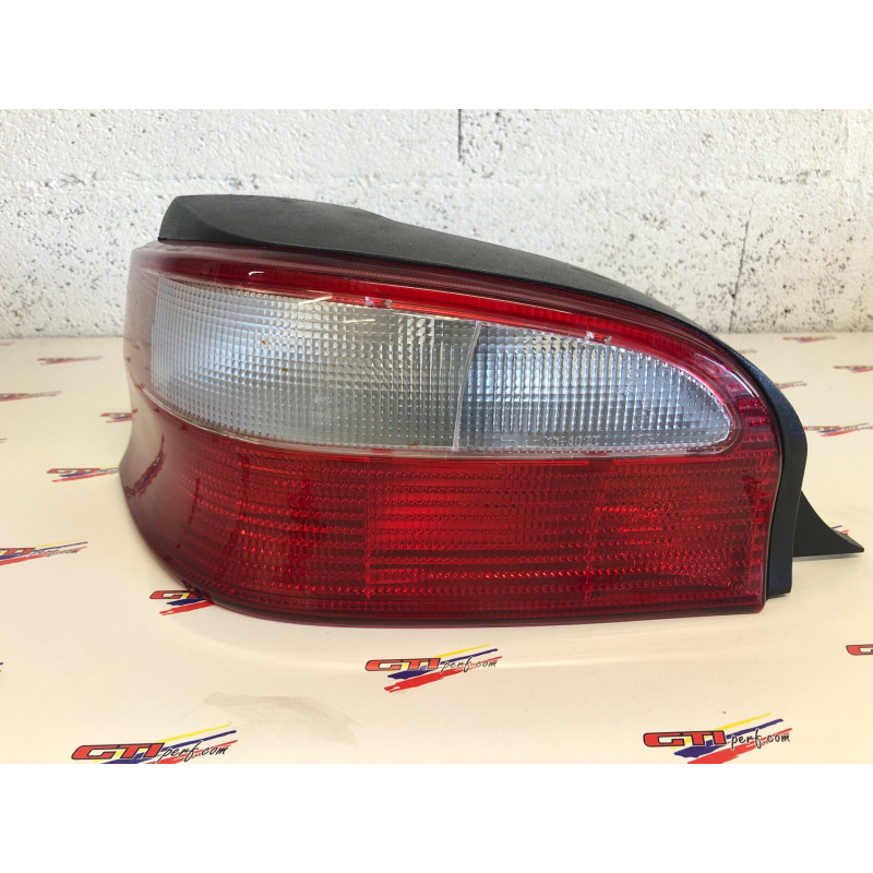 Feu arrière Gauche Citroën Saxo ph2